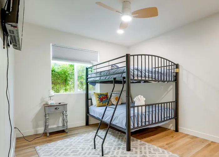 2 Mi To Dtwn: Gorgeous Gem W/ Private Yard Gilbert
